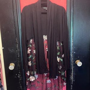 Gorgeous mesh floral cardigan